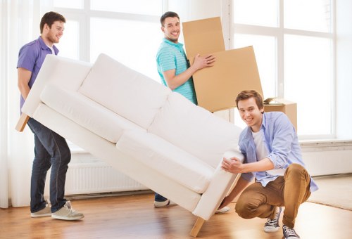 Wandsworth moving van covering nearby areas and flats