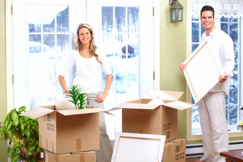 Local removal truck service for flats and houses in Wandsworth